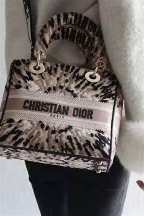 dior bag rental|Home .